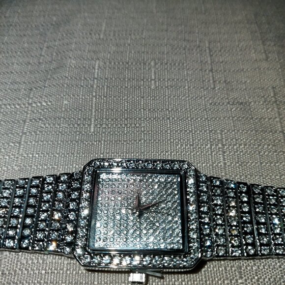 Women's Watch - Picture 7 of 16